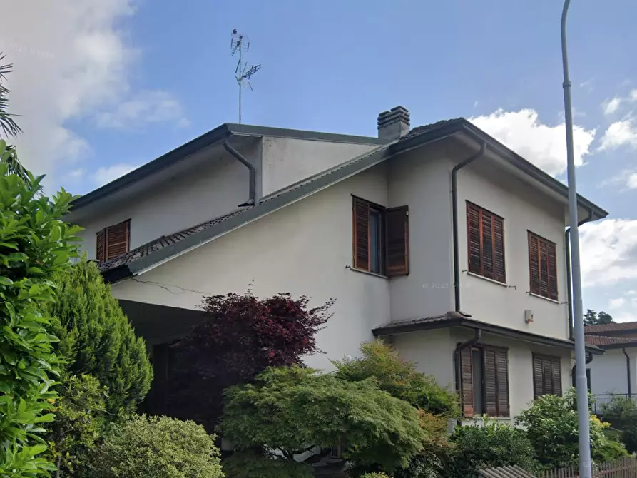 Immagine 15 di Villa in vendita  in Via Legnano  a Peschiera Borromeo