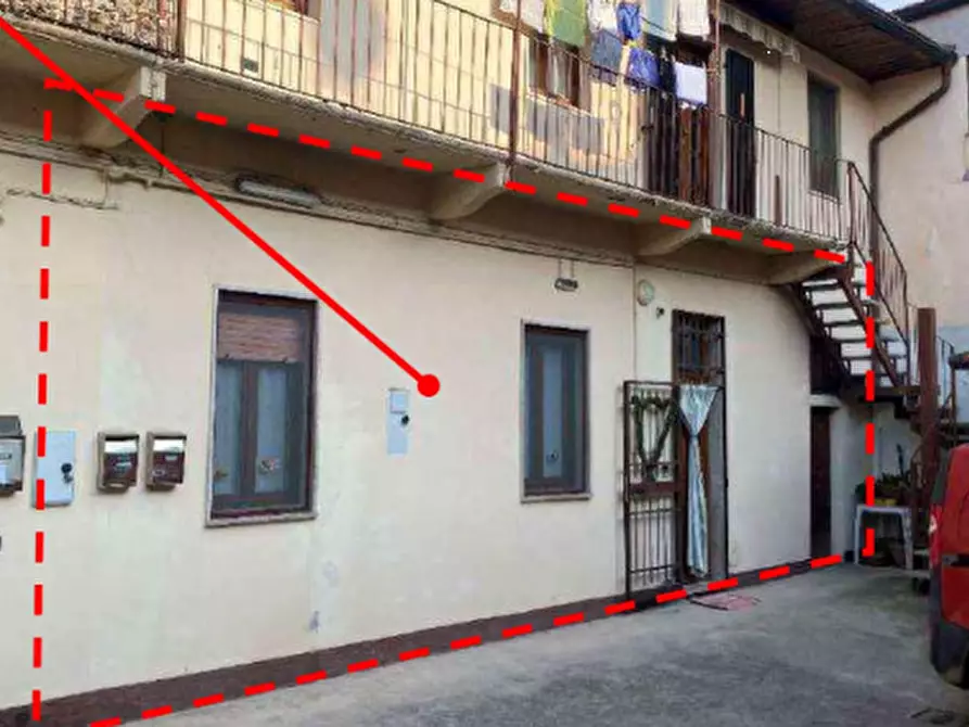 Immagine 2 di Appartamento in vendita  in Piazza Vitaliano Crivelli a Trezzo Sull'adda