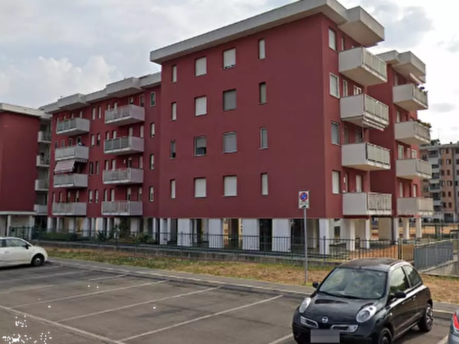 Immagine 2 di Garage in vendita  in Via Piero Gobetti a Garbagnate Milanese