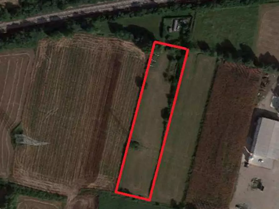 Immagine 1 di Terreno agricolo in vendita  in Località Cassano d'Adda a Cassano D'adda