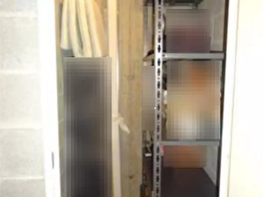 Immagine 6 di Garage in vendita  in Via dei Combattenti a Muggiò