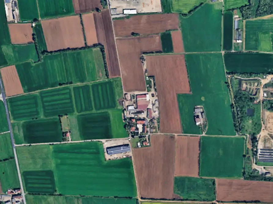 Immagine 10 di Terreno agricolo in vendita  in Via Treviglio a Pontirolo Nuovo