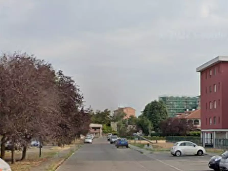 Immagine 23 di Garage in vendita  in Via Piero Gobetti a Garbagnate Milanese