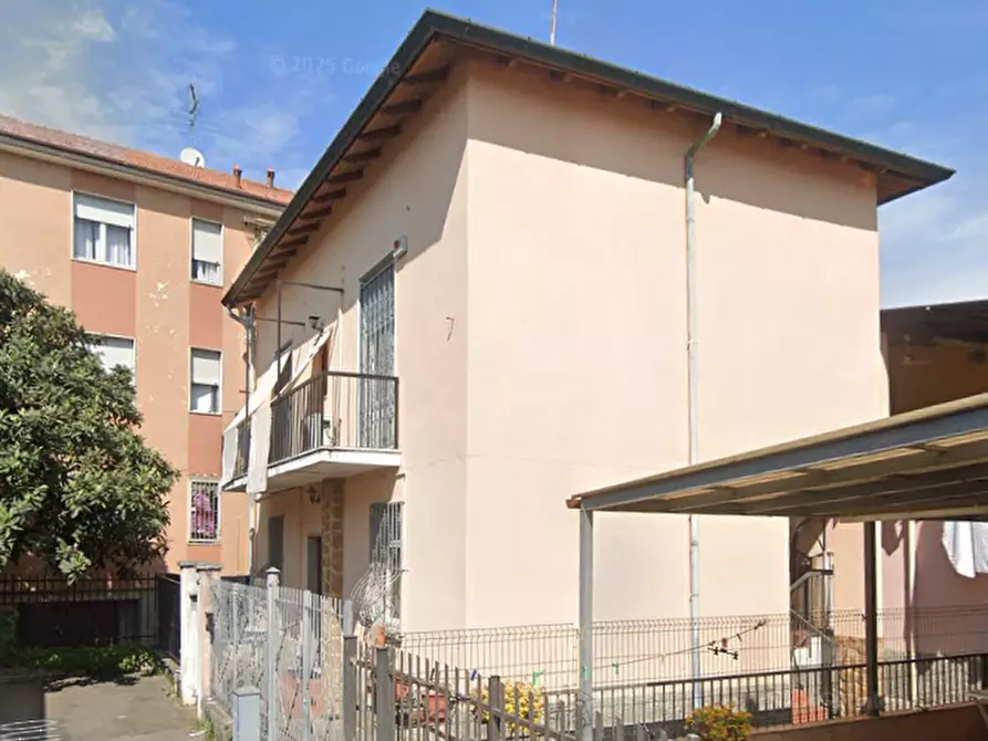 Immagine 4 di Appartamento in vendita  in Via Seggiano a Pioltello