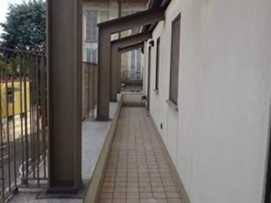 Immagine 7 di Appartamento in vendita  in Via Volta a Carnate