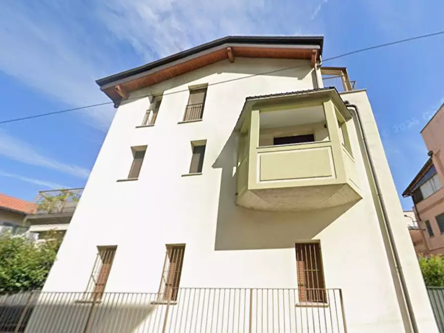 Immagine 10 di Appartamento in vendita  in Via Volta a Carnate