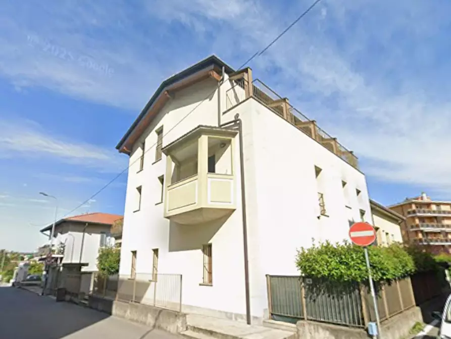 Immagine 11 di Appartamento in vendita  in Via Volta a Carnate