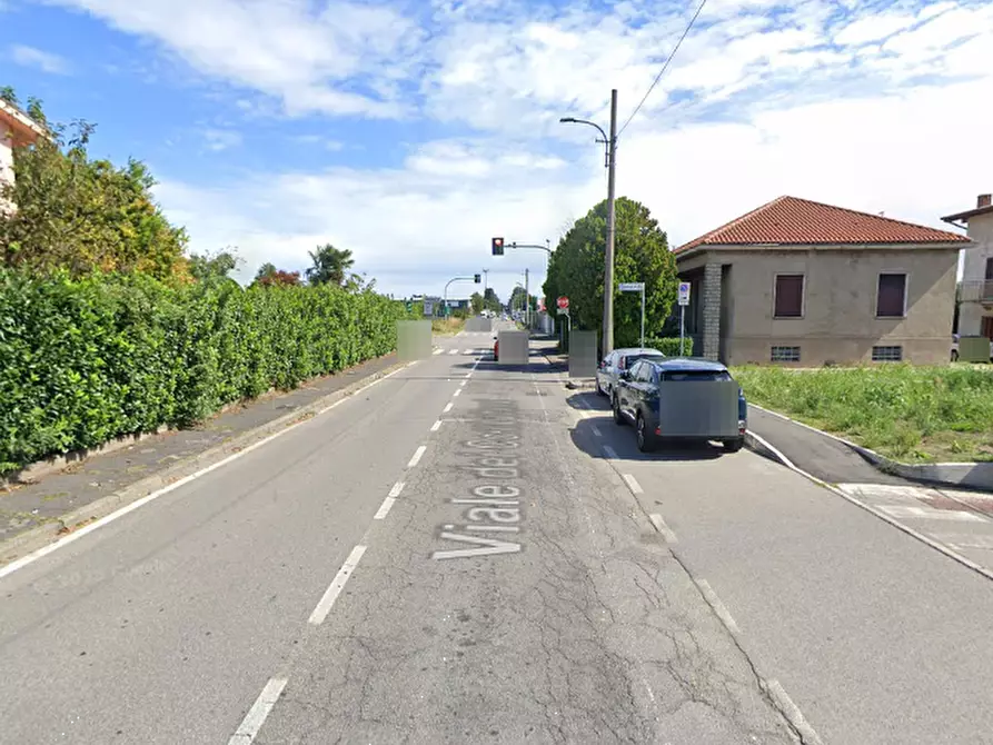 Immagine 9 di Garage in vendita  in Via dei Combattenti a Muggiò