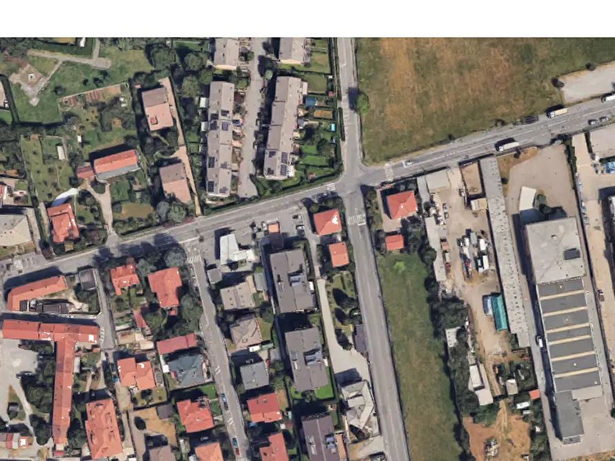 Immagine 16 di Garage in vendita  in Via dei Combattenti a Muggiò