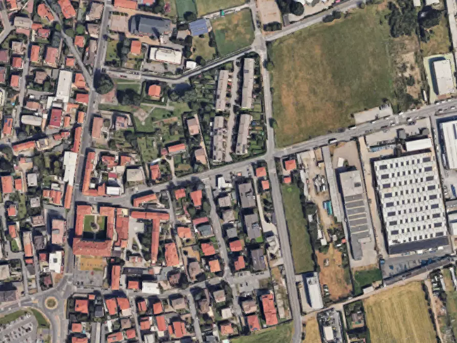 Immagine 17 di Garage in vendita  in Via dei Combattenti a Muggiò