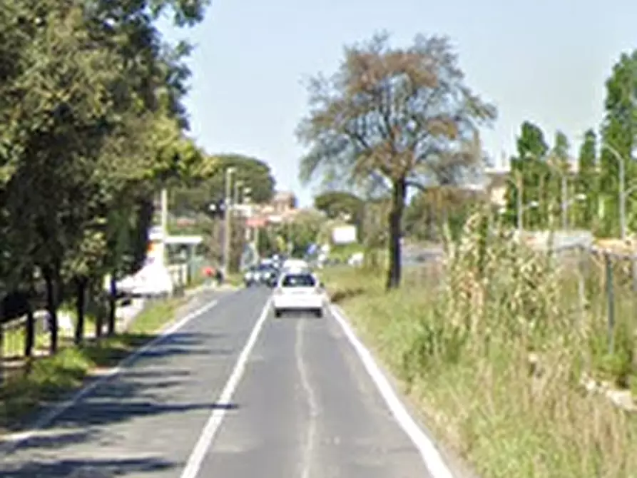 Immagine 12 di Appartamento in vendita  in Via di Acilia a Roma