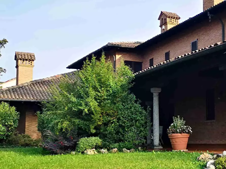 Immagine 3 di Villa in vendita  in Via Italia  a Muggiò