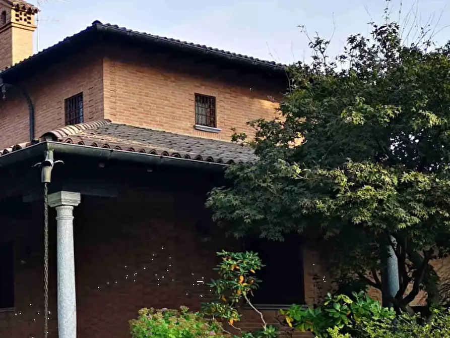 Immagine 13 di Villa in vendita  in Via Italia  a Muggiò