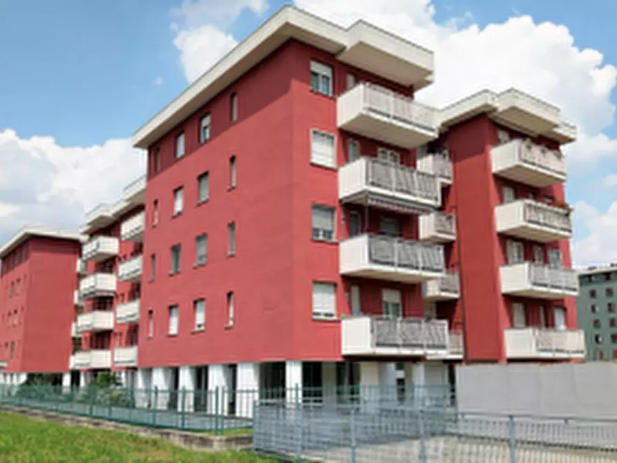 Immagine 4 di Garage in vendita  in Via Piero Gobetti a Garbagnate Milanese