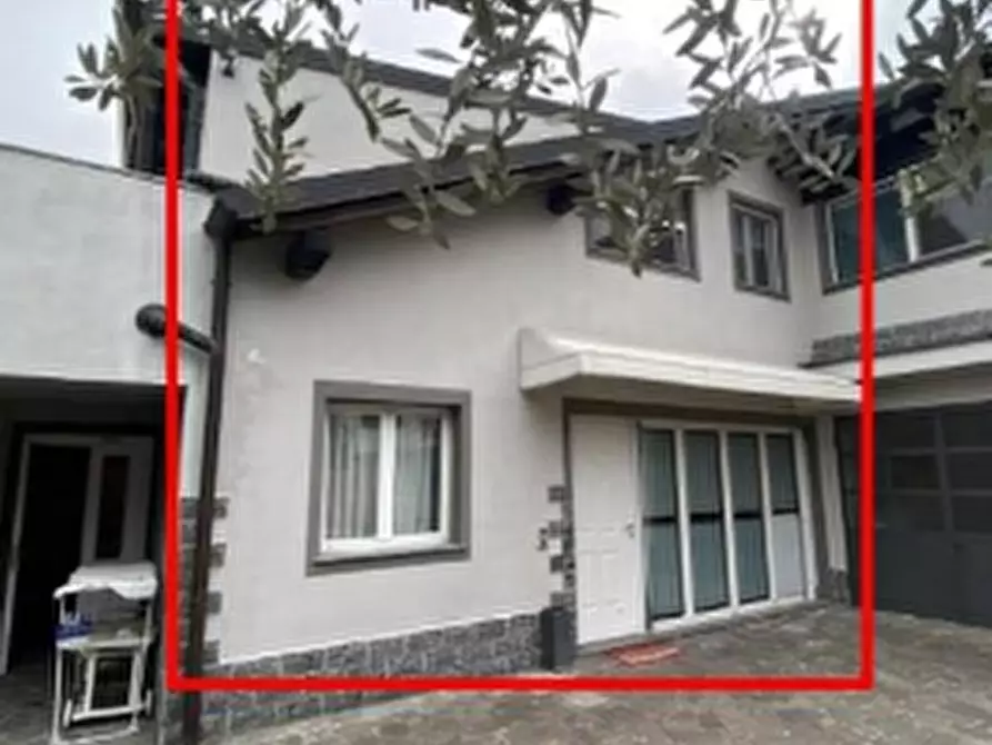 Immagine 2 di Appartamento in vendita  in Via Ponte del Giuscano a Milano