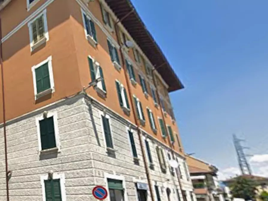 Immagine 3 di Appartamento in vendita  in via Roma a Carnate