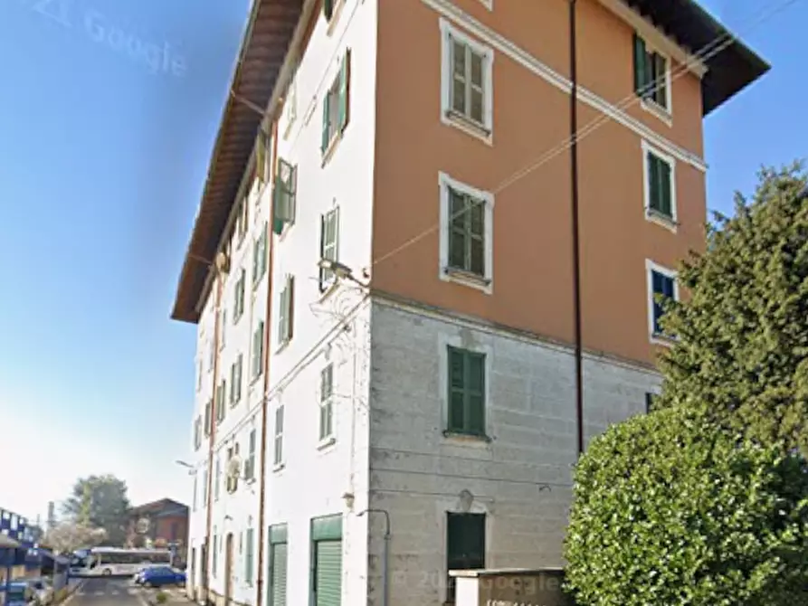 Immagine 5 di Appartamento in vendita  in via Roma a Carnate