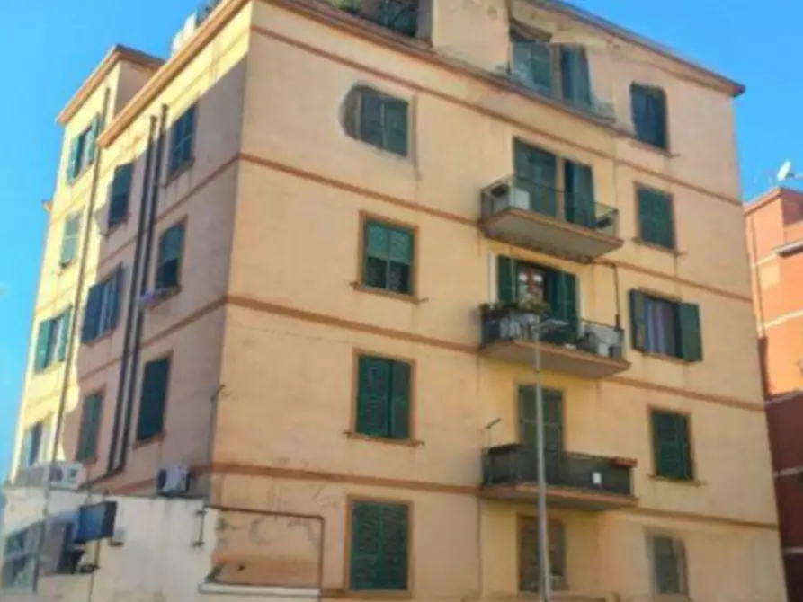 Immagine 3 di Appartamento in vendita  in Via dei Narcisi a Roma