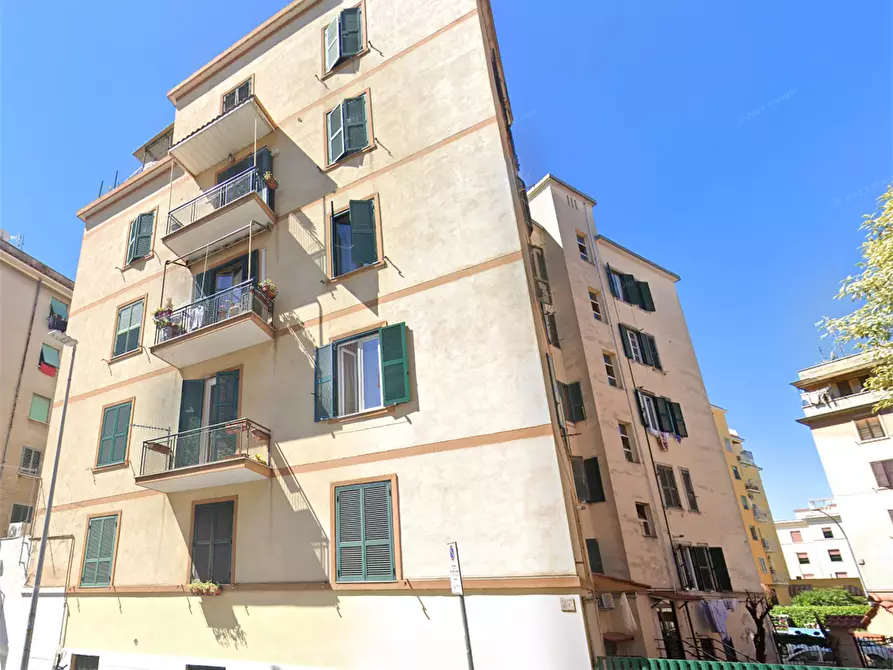 Immagine 6 di Appartamento in vendita  in Via dei Narcisi a Roma