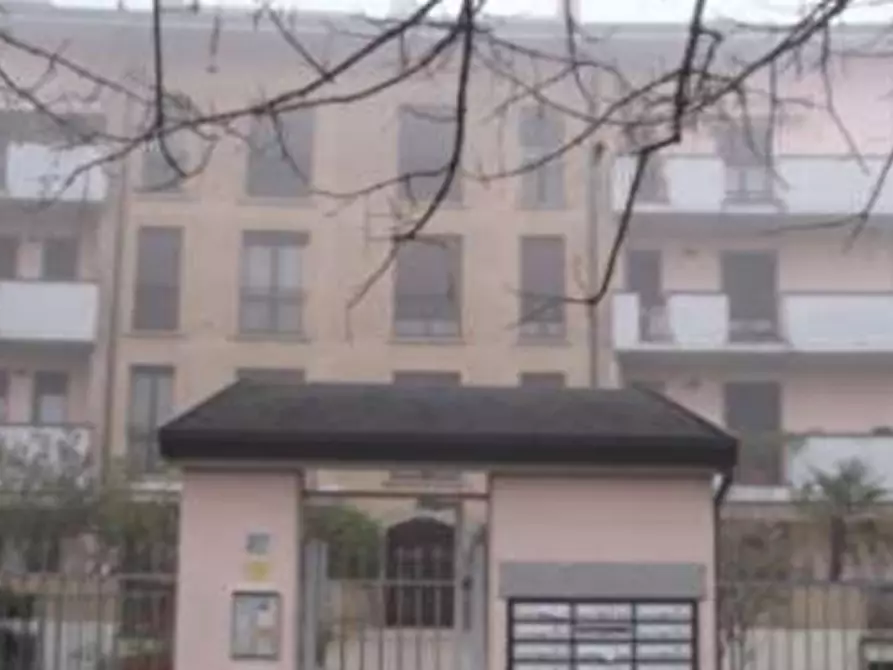 Immagine 1 di Appartamento in vendita  in Via Maddalena di Canossa a Magenta