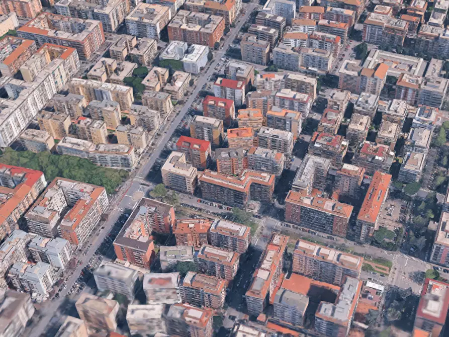 Immagine 11 di Negozio in vendita  in Via Festo Porzio a Roma