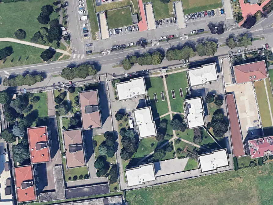 Immagine 9 di Garage in vendita  in Via Gobetti a Garbagnate Milanese