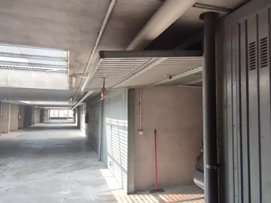 Immagine 36 di Appartamento in vendita  in Via Paolo Borsellino a Garbagnate Milanese