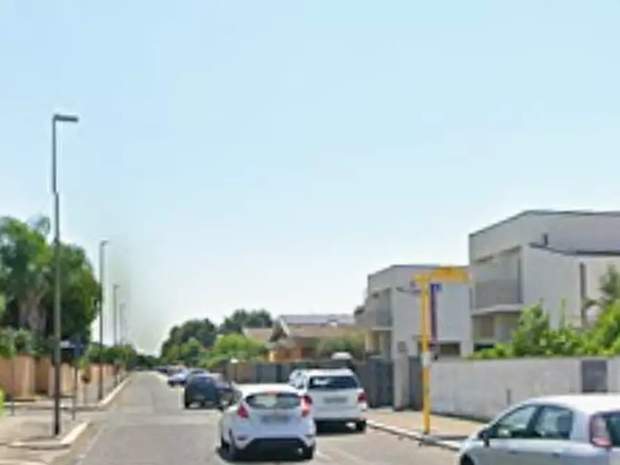 Immagine 4 di Garage in vendita  in Via Pietro Romani a Roma