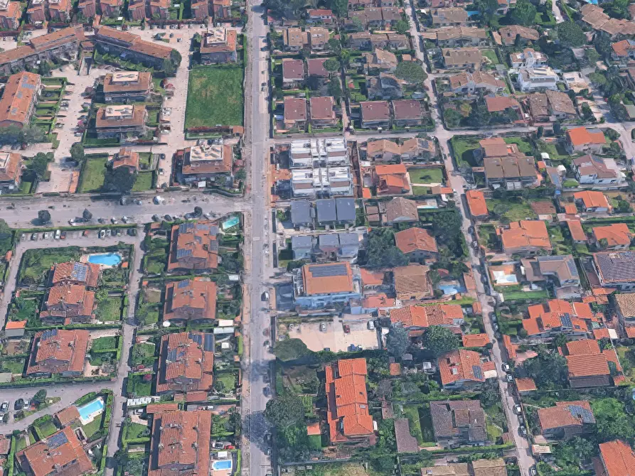 Immagine 5 di Garage in vendita  in Via Pietro Romani a Roma