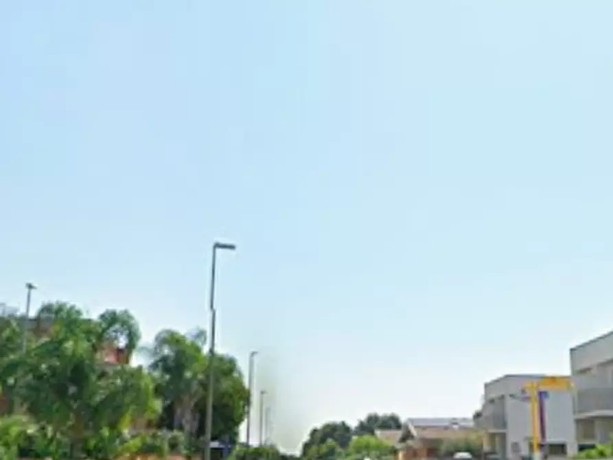 Immagine 3 di Garage in vendita  in Via Pietro Romani a Roma