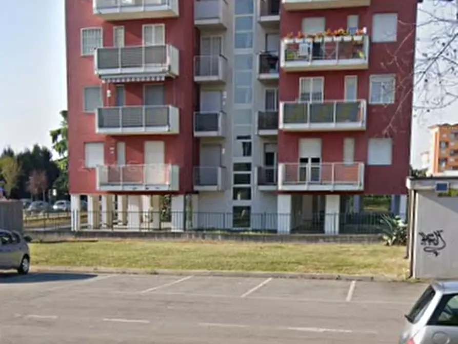 Immagine 11 di Appartamento in vendita  in Via Paolo Borsellino a Garbagnate Milanese