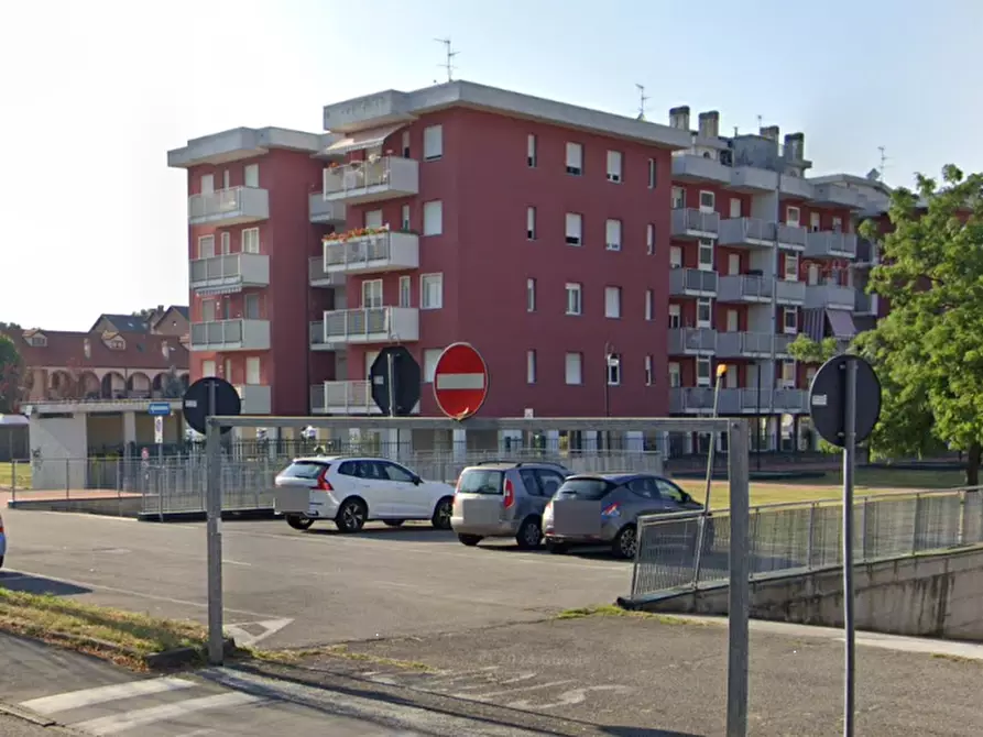 Immagine 12 di Appartamento in vendita  in Via Paolo Borsellino a Garbagnate Milanese
