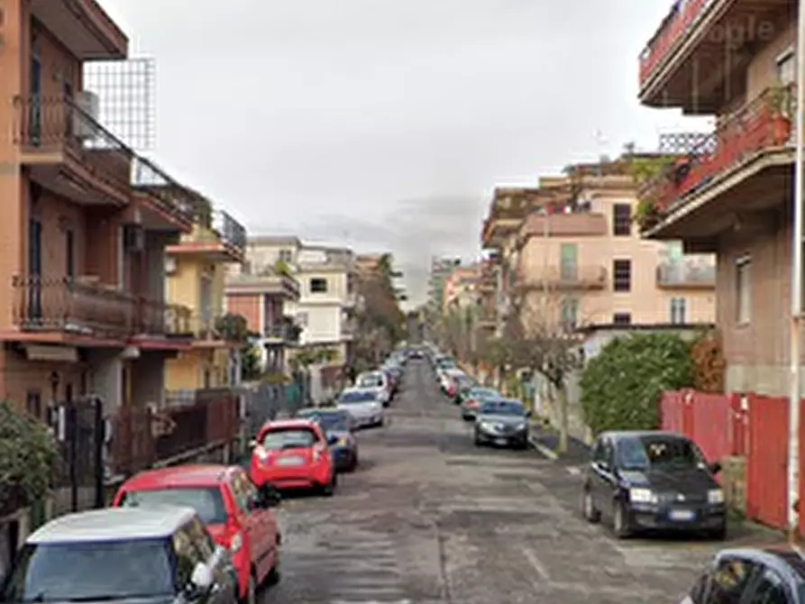 Immagine 6 di Appartamento in vendita  in Via del Podere Rosa a Roma