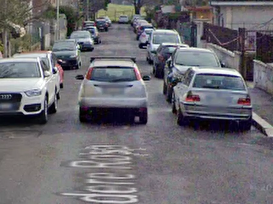 Immagine 9 di Appartamento in vendita  in Via del Podere Rosa a Roma