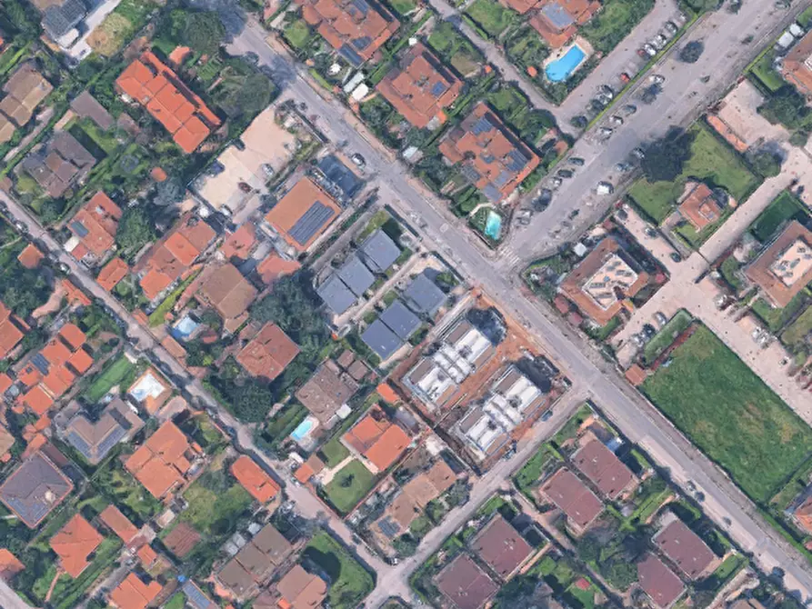 Immagine 9 di Garage in vendita  in Via Pietro Romani a Roma