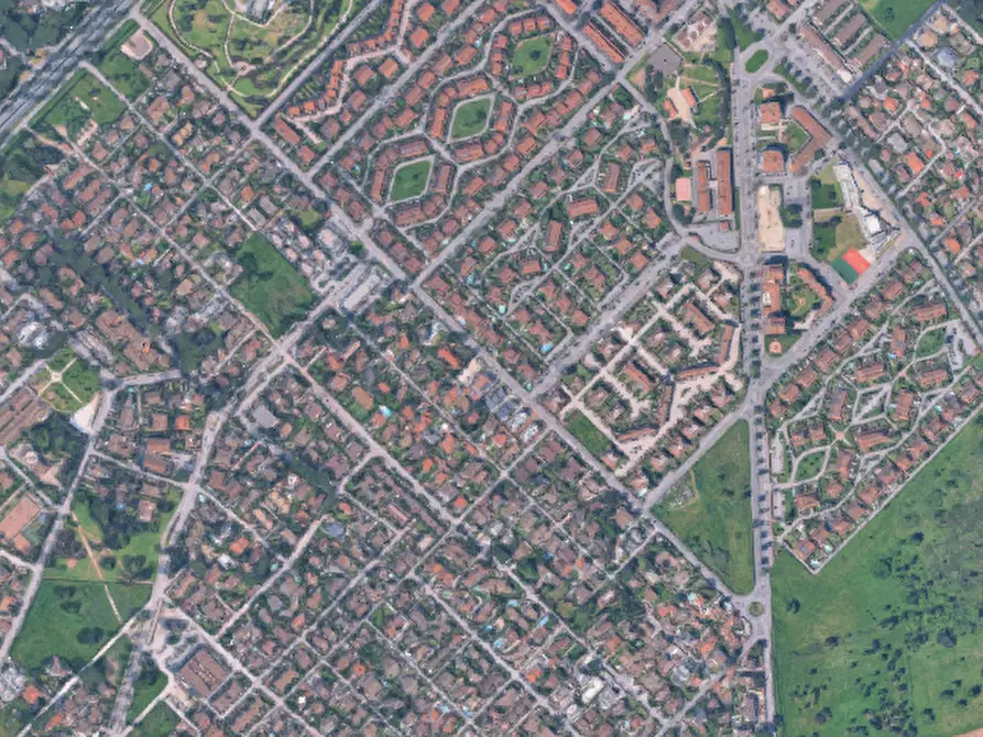 Immagine 11 di Garage in vendita  in Via Pietro Romani a Roma