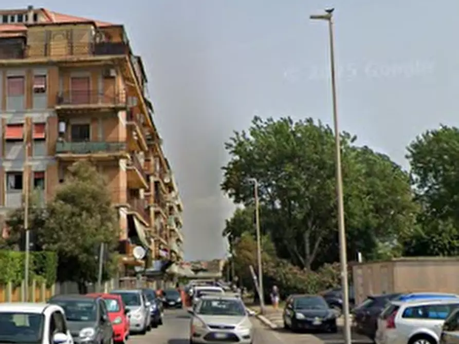 Immagine 9 di Appartamento in vendita  in Viale del Sommergibile a Roma
