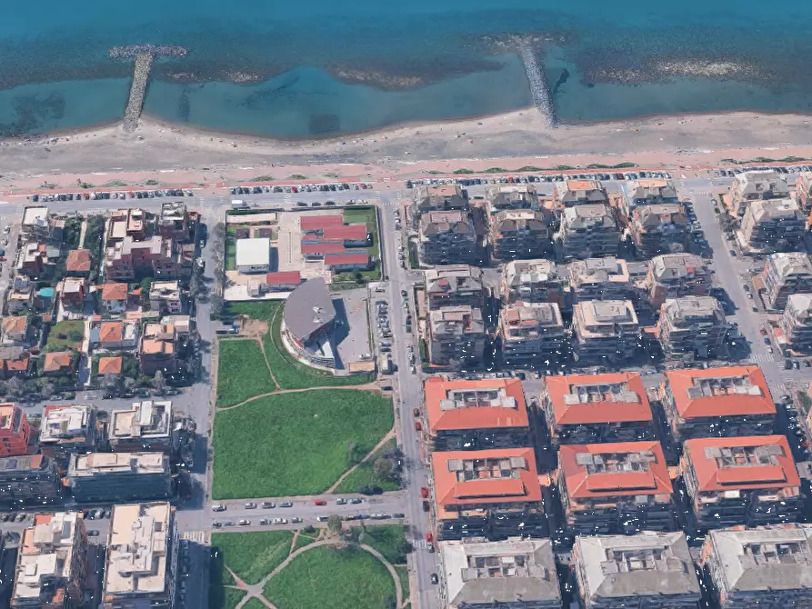 Immagine 12 di Appartamento in vendita  in Viale del Sommergibile a Roma