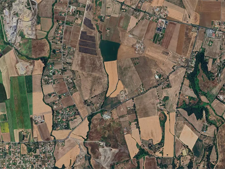 Immagine 10 di Terreno agricolo in vendita  in Via Villarbasse a Roma