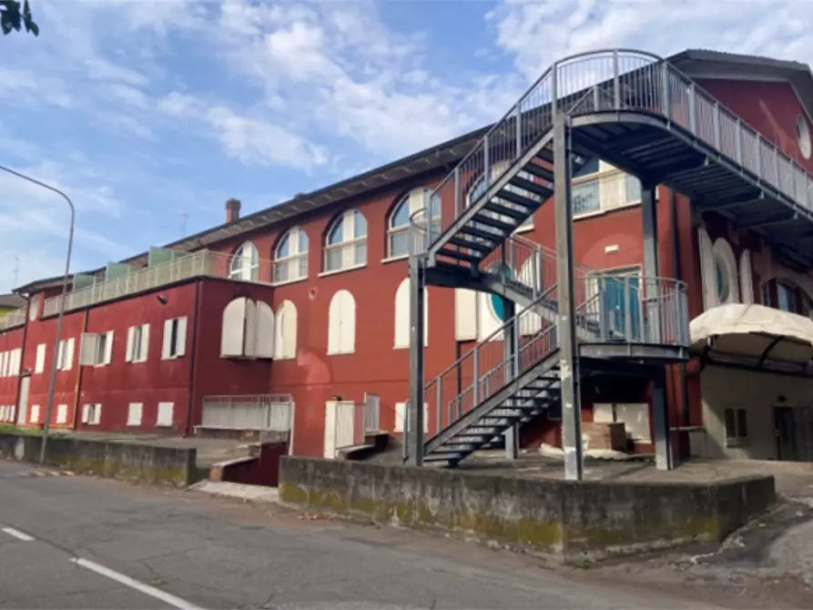 Immagine 1 di Hotel in vendita  in via Canaletto a Bastiglia