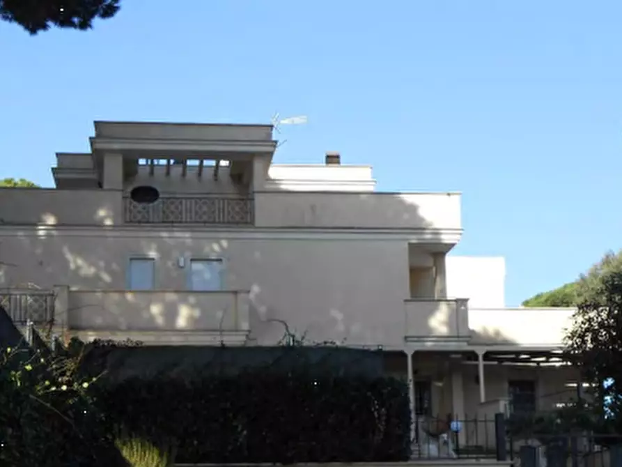 Immagine 7 di Appartamento in vendita  in Via Achille Grandi a Genzano Di Roma