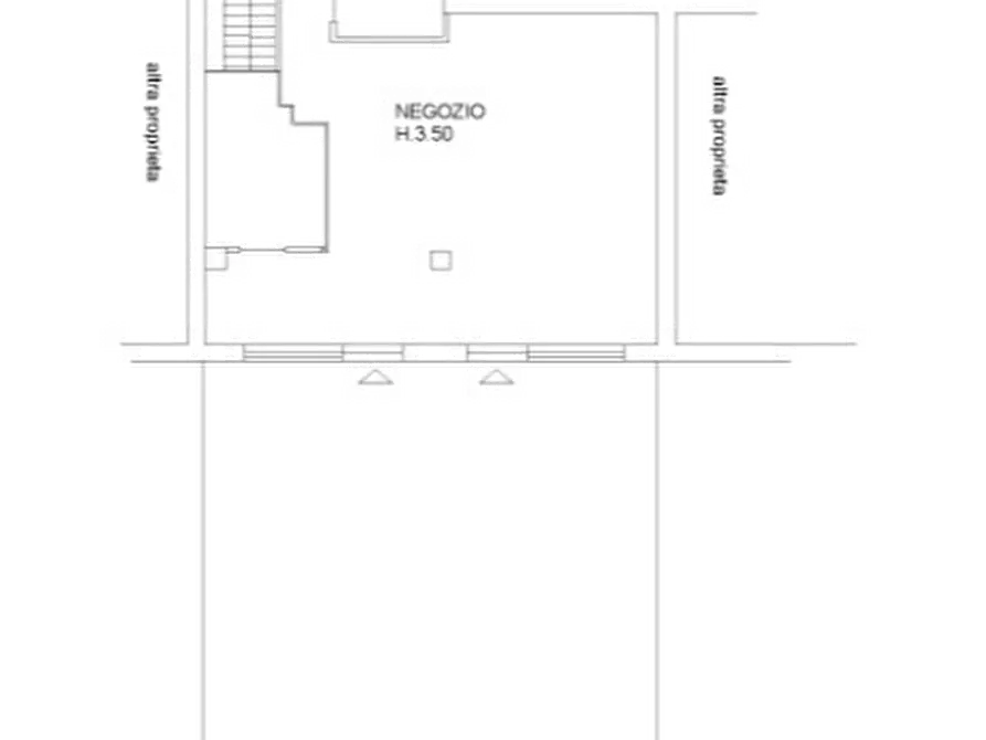 Immagine 5 di Negozio in vendita  in Lungomare degli Ardeatini a Ardea