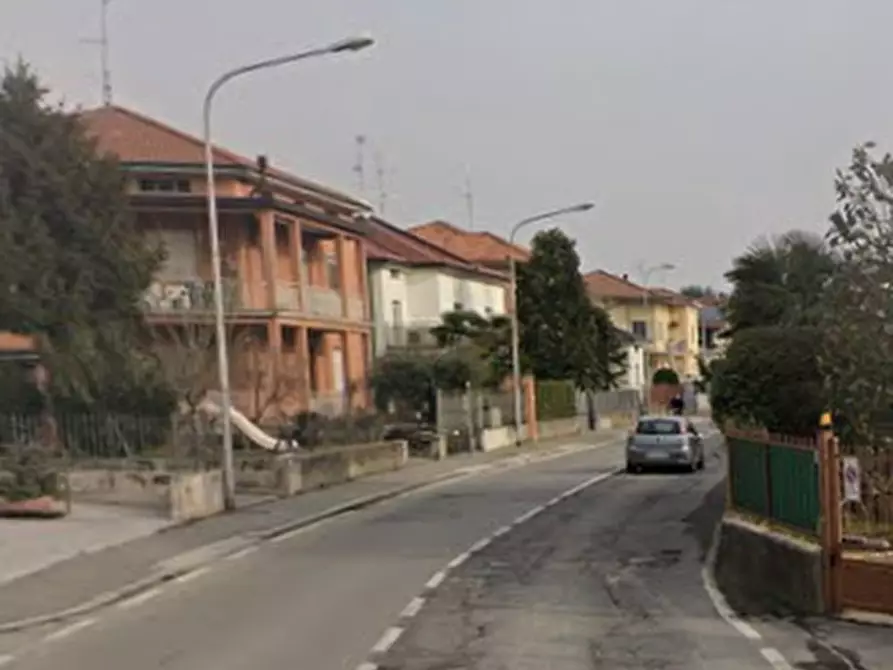 Immagine 10 di Appartamento in vendita  in Via Albegno a Dalmine