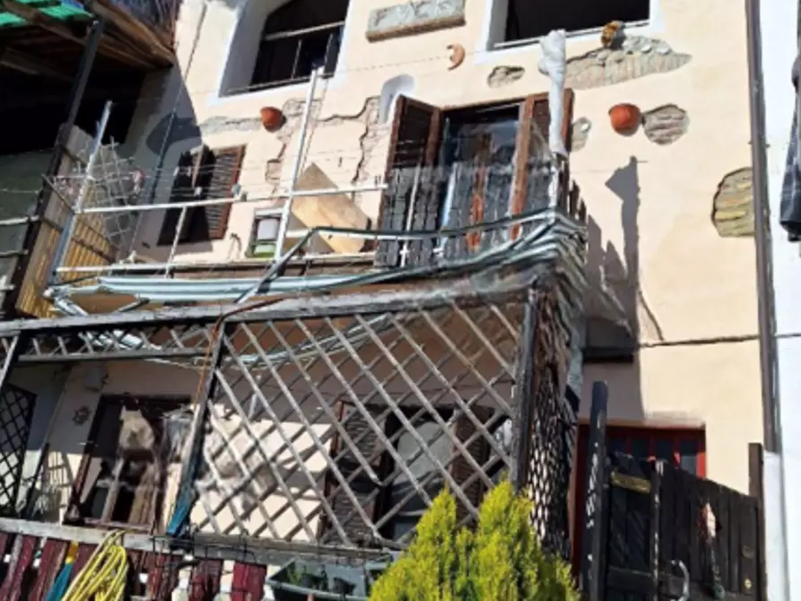 Immagine 2 di Casa indipendente in vendita  in Via Destefanis a Front