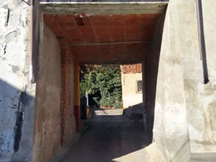 Immagine 3 di Casa indipendente in vendita  in Via Destefanis a Front