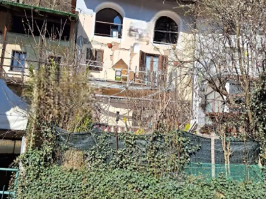 Immagine 1 di Casa indipendente in vendita  in Via Destefanis a Front