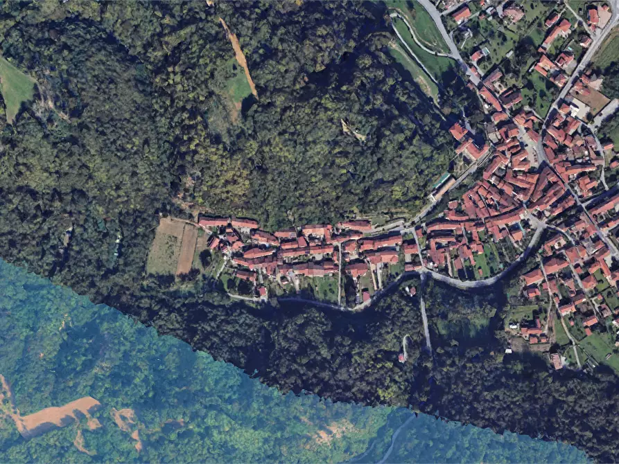 Immagine 22 di Casa indipendente in vendita  in Via Destefanis a Front