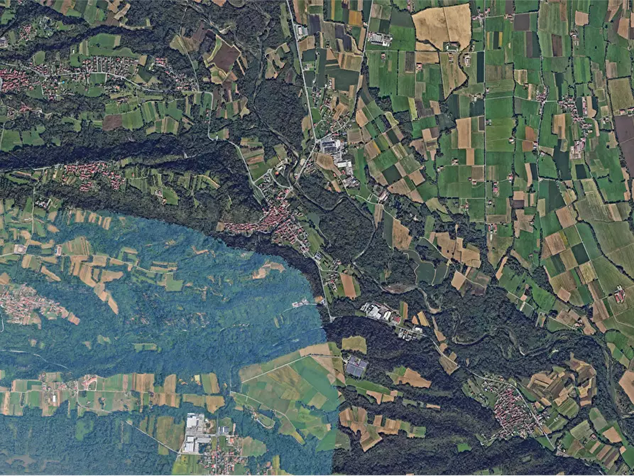 Immagine 24 di Casa indipendente in vendita  in Via Destefanis a Front