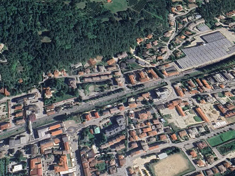 Immagine 4 di Ufficio in vendita  in Piazzale Mariano Rumor a Chiampo