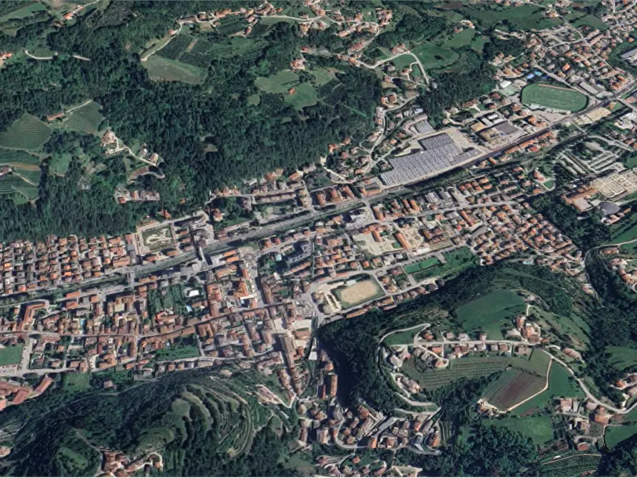 Immagine 6 di Ufficio in vendita  in Piazzale Mariano Rumor a Chiampo